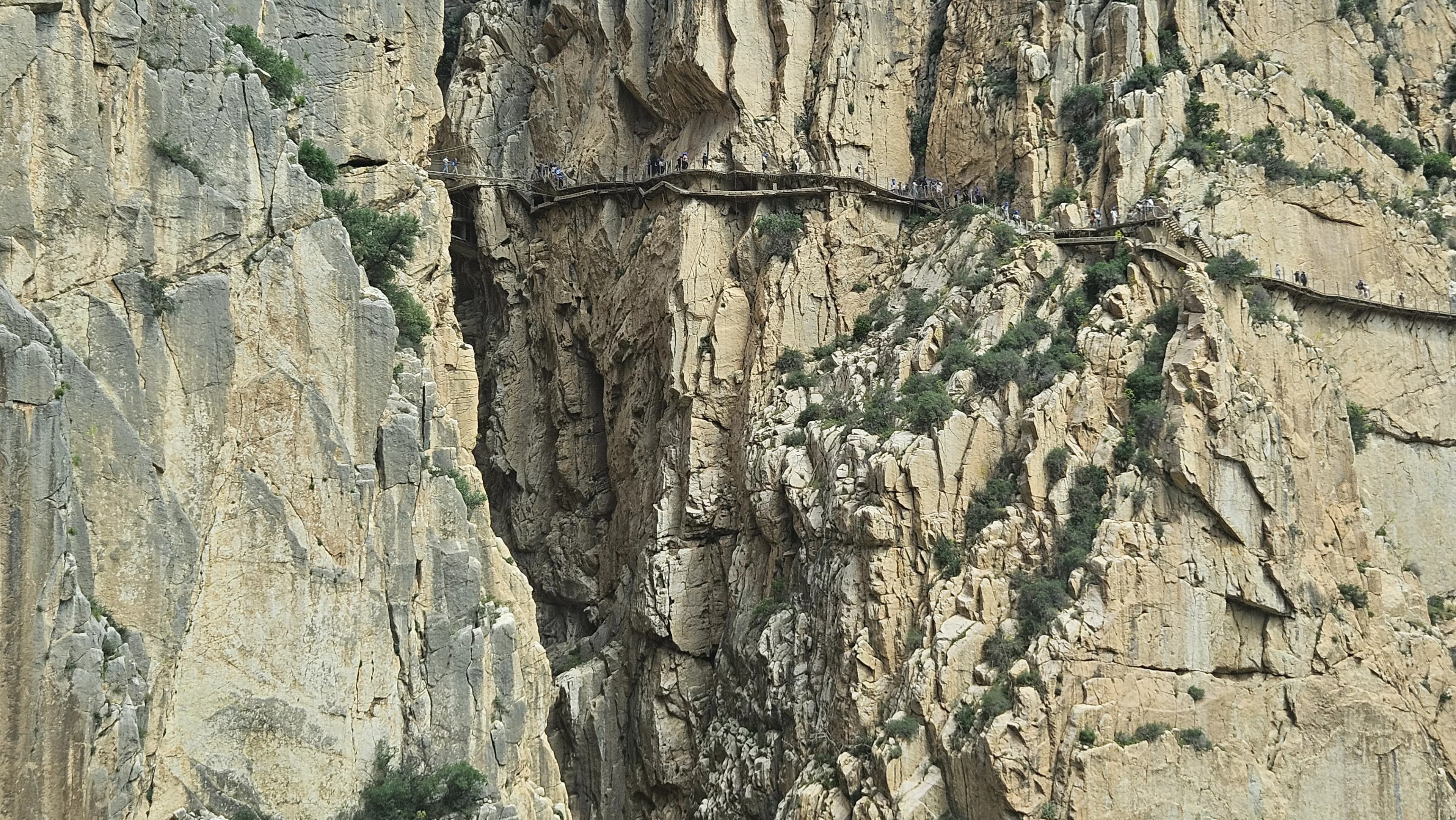 Pogled na Caminito del Rey iz autobusa